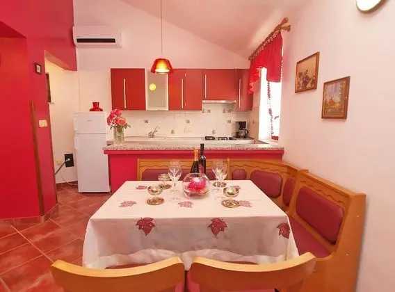 Apart Daire, 3 Yatak Odası (411/936)