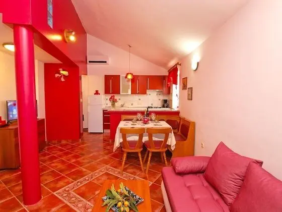 Apart Daire, 3 Yatak Odası (411/936)