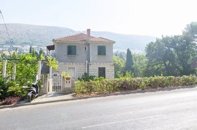 Stüdyo (Studio Apartment with City View)