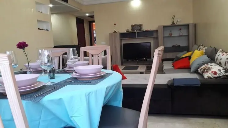 Apart Daire, 2 Yatak Odası, Sigara İçilebilir, Şömine
