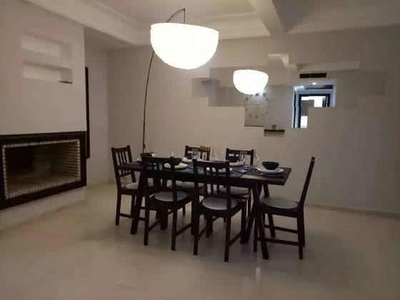 Apart Daire, 2 Yatak Odası, Sigara İçilebilir, Şömine