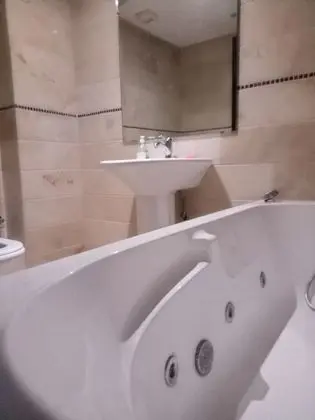 Apart Daire, 2 Yatak Odası, Sigara İçilebilir, Şömine