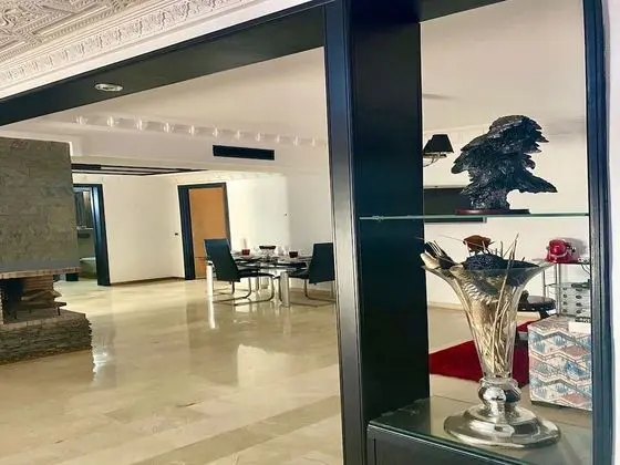 Apart Daire, 2 Yatak Odası, Sigara İçilebilir, Şömine