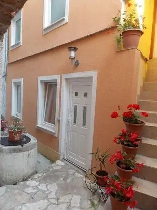 Apart Daire, 1 Çift Kişilik Yatak ve Çekyat