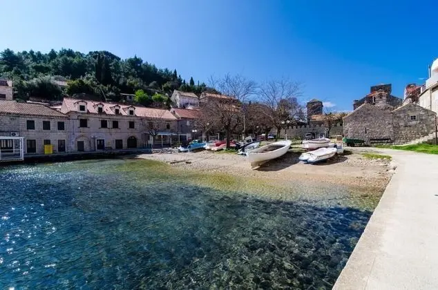Stüdyo (Studio Apt with Terrace and Sea View)
