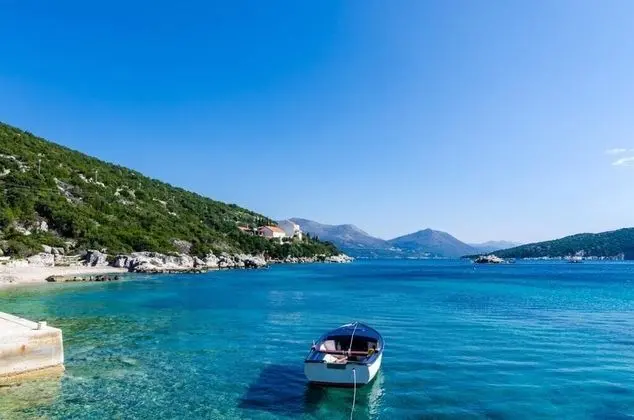 Stüdyo (Studio Apt with Terrace and Sea View)