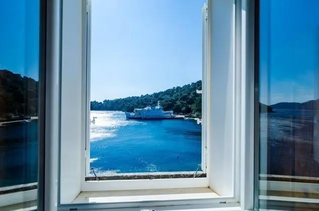 Stüdyo (Studio Apt with Terrace and Sea View)