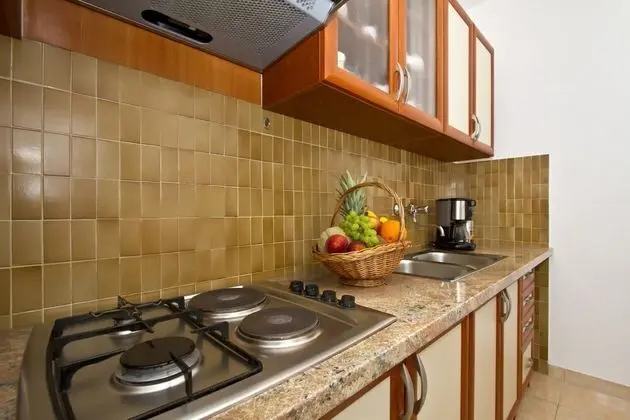 Apart Daire, 1 Yatak Odası, Ortak Banyo (R3)