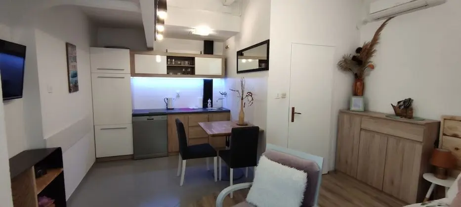 Deluxe Stüdyo Süit, Sigara İçilmez, Bahçe Manzaralı