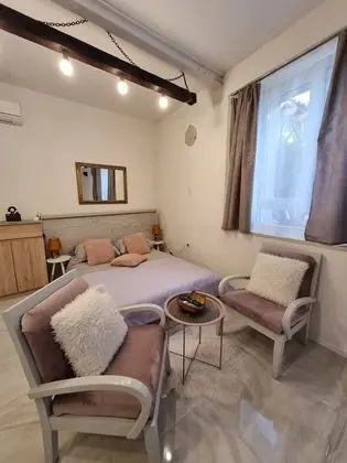 Deluxe Stüdyo Süit, Sigara İçilmez, Bahçe Manzaralı