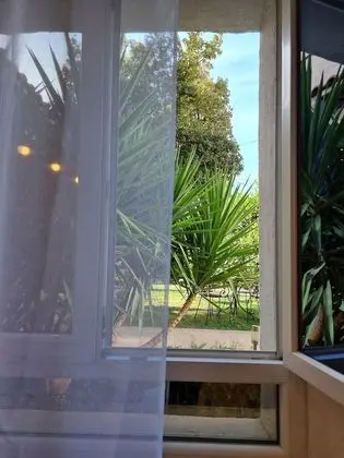 Deluxe Stüdyo Süit, Sigara İçilmez, Bahçe Manzaralı