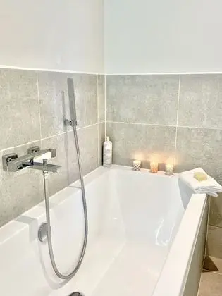 Apart Daire, Özel Banyo (Twelve )