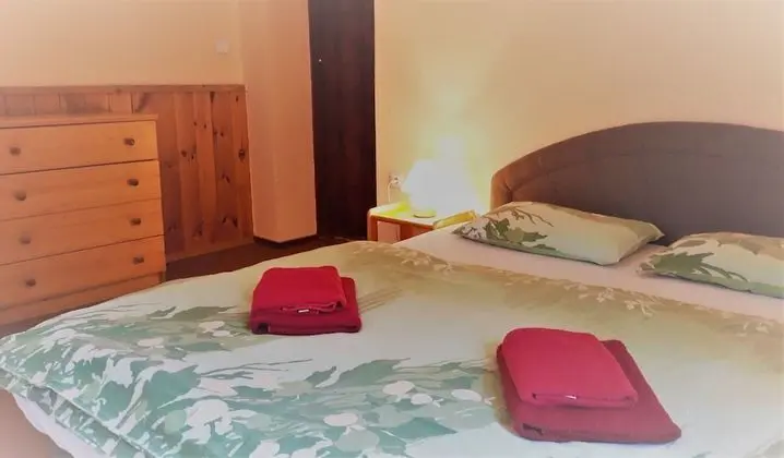 Süit (2 bedrooms and kitchen)