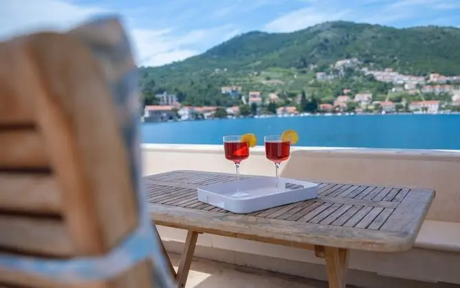 Standard Apart Daire, 2 Yatak Odası, Teras, Deniz Manzaralı