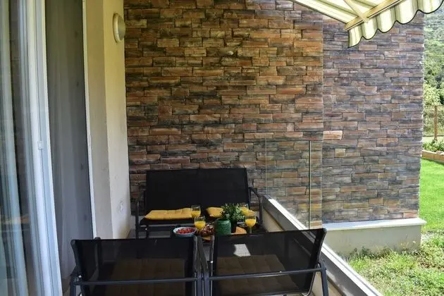 Apart Daire (Two Bedroom Apartment with Balcony)