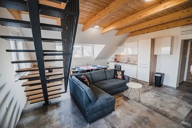 Apart Daire (Apartment VAZATAOR with hot tub and s)