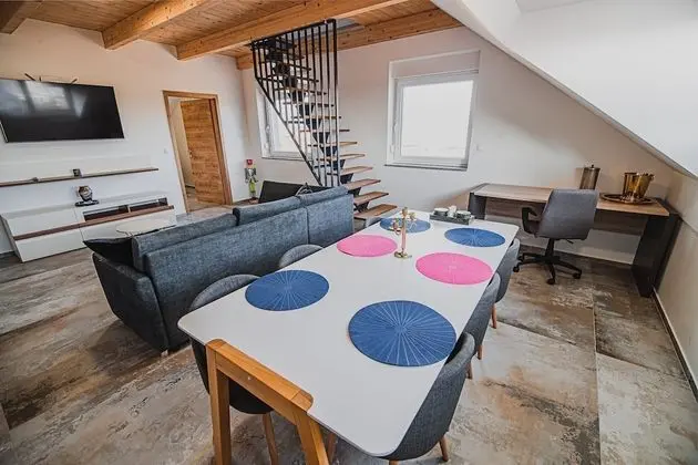 Apart Daire (Apartment VAZATAOR with hot tub and s)