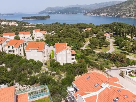 Stüdyo (Studio Apartment with Hot Tub)