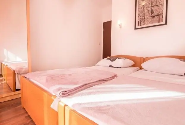 Apart Daire, 5 Yatak Odası
