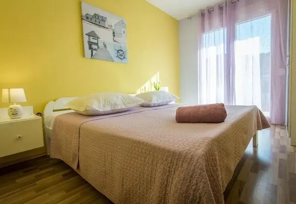 Apart Daire, 5 Yatak Odası