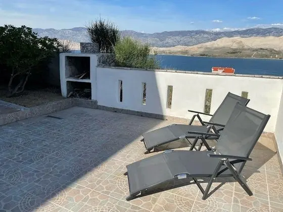 Apart Daire (Two Bedroom Apartment with Balcony an)