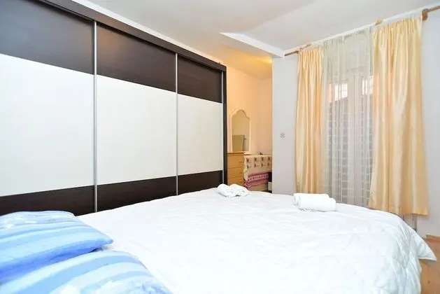 Apart Daire, 3 Yatak Odası (351/1303)