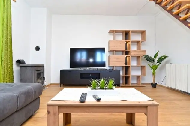 Apart Daire, 3 Yatak Odası (351/1303)