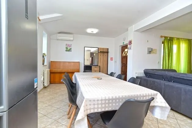 Apart Daire, 3 Yatak Odası (351/1303)