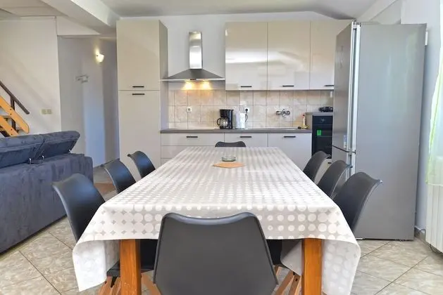 Apart Daire, 3 Yatak Odası (351/1303)