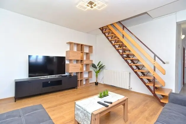 Apart Daire, 3 Yatak Odası (351/1303)