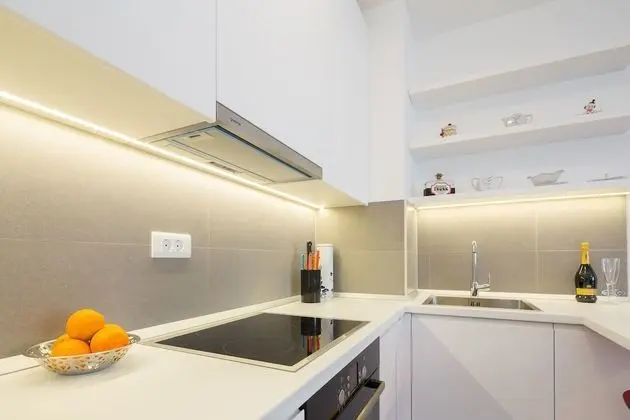 Apart Daire, 1 Yatak Odası (City center, Garage, Lift)