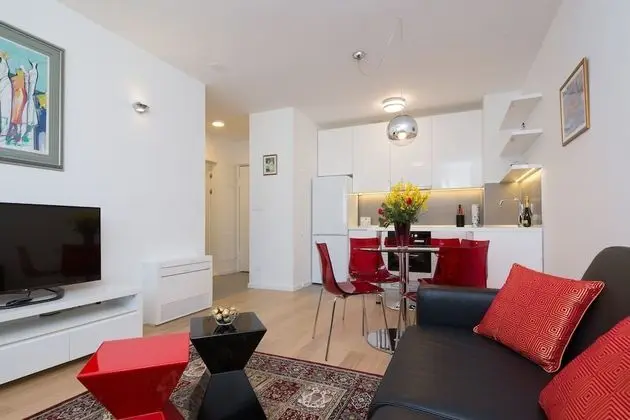 Apart Daire, 1 Yatak Odası (City center, Garage, Lift)