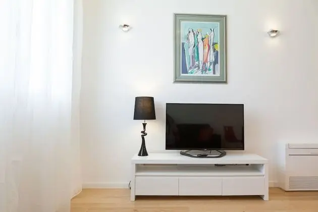 Apart Daire, 1 Yatak Odası (City center, Garage, Lift)