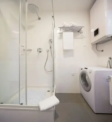 Apart Daire, 1 Yatak Odası (City center, Garage, Lift)