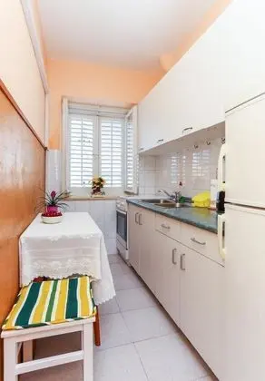 Apart Daire (One-Bedroom Apartment with Balcony)