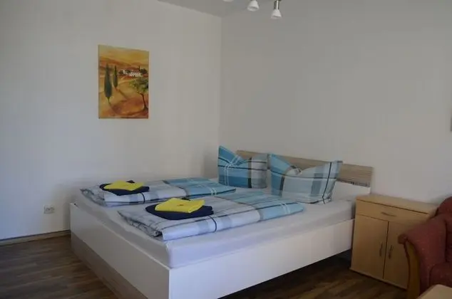 Basic Tek Büyük Yataklı Oda
