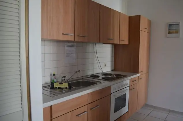 Basic Tek Büyük Yataklı Oda