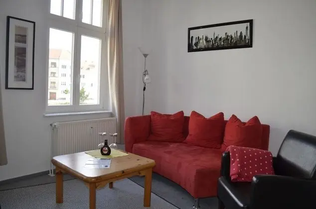 Basic Tek Büyük Yataklı Oda