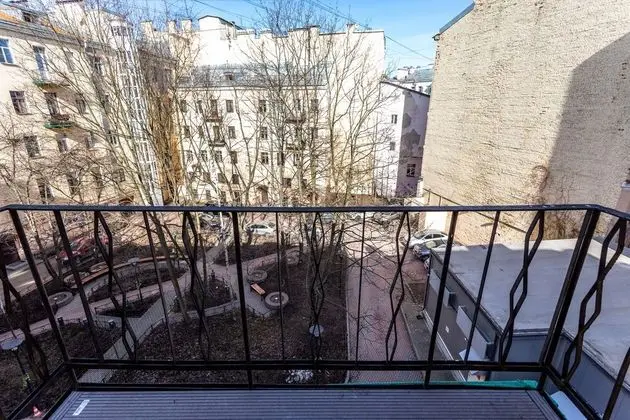 City Apart Daire, Avlu Manzaralı