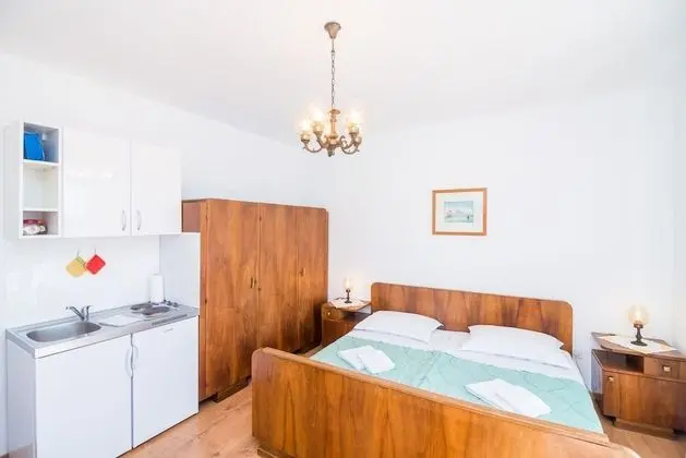 Stüdyo (Studio Apartment with Balcony)