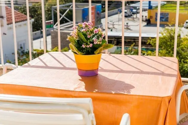 Stüdyo (Studio Apartment with Balcony)