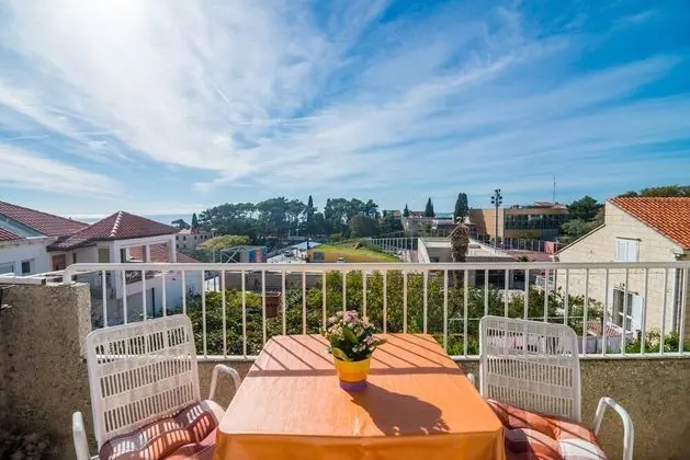 Stüdyo (Studio Apartment with Balcony)