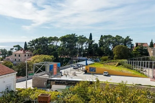 Stüdyo (Studio Apartment with Balcony)