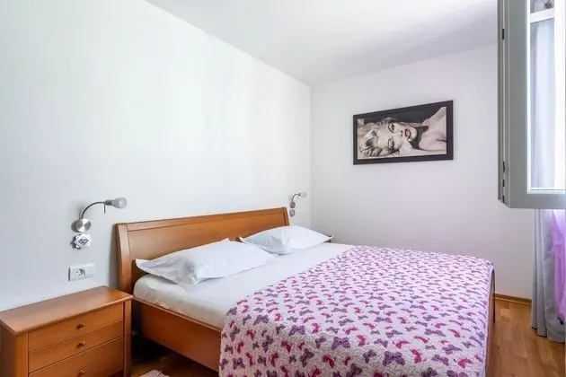 Apart Daire (Two Bedroom Apartment with Balcony)