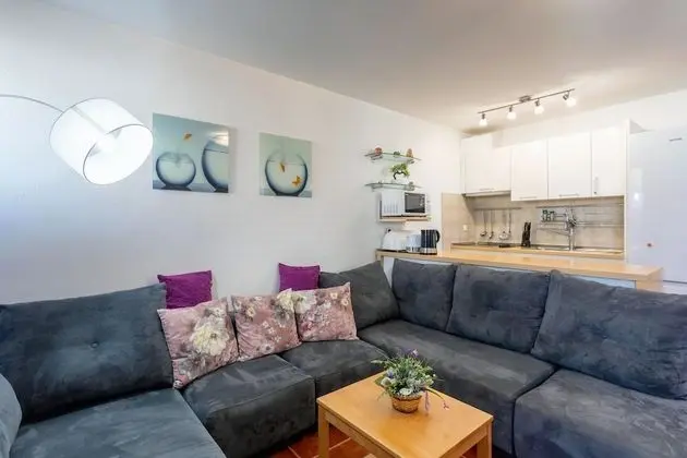 Apart Daire (Two Bedroom Apartment with Balcony)