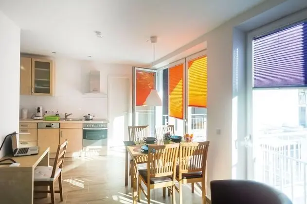 Apart Daire, Balkon (2. OG)