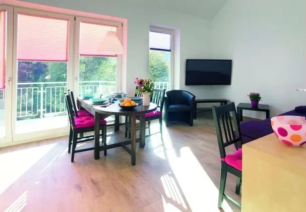 Apart Daire, Balkon (3. OG)