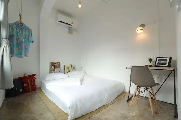 Standard Double Room with Shared Bathroom