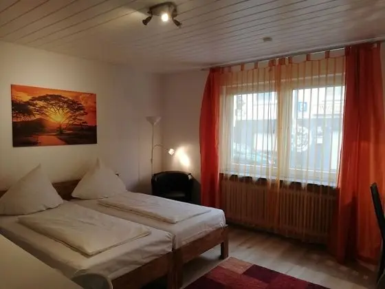 Comfort Tek Büyük veya İki Ayrı Yataklı Oda (EG 02)