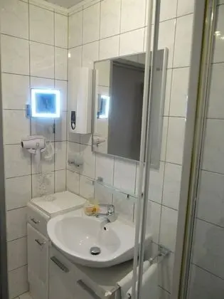 Comfort Tek Büyük veya İki Ayrı Yataklı Oda (EG 02)